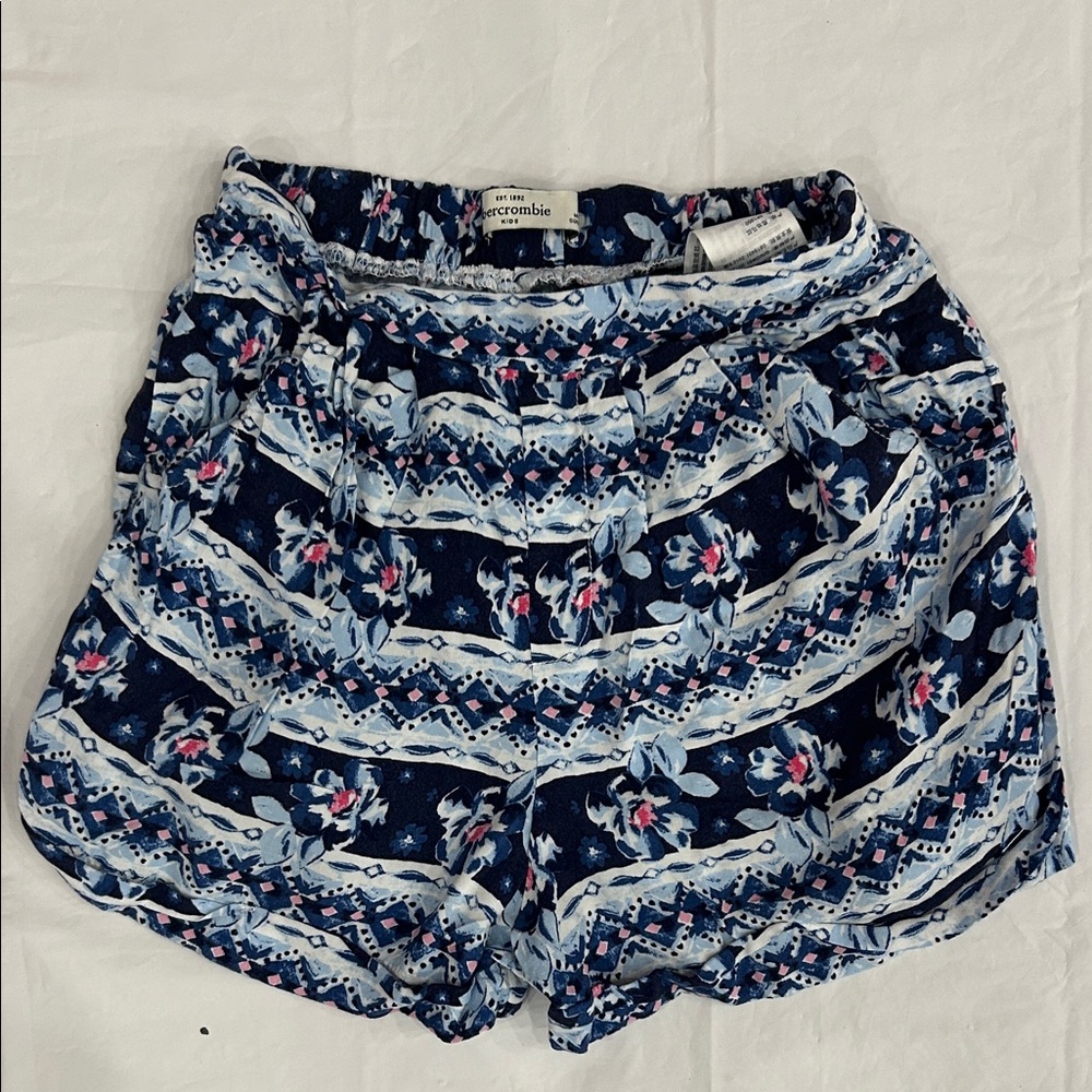 Abercrombie & Fitch Women's Navy and Pink Patterned High Waist Shorts